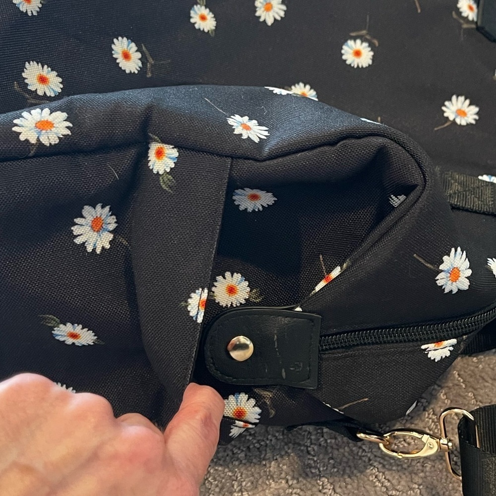 Alice & Olivia Black/Floral Weekender Bag, Canvas, Adjustable Strap, Medium Size - Picture 15 of 15